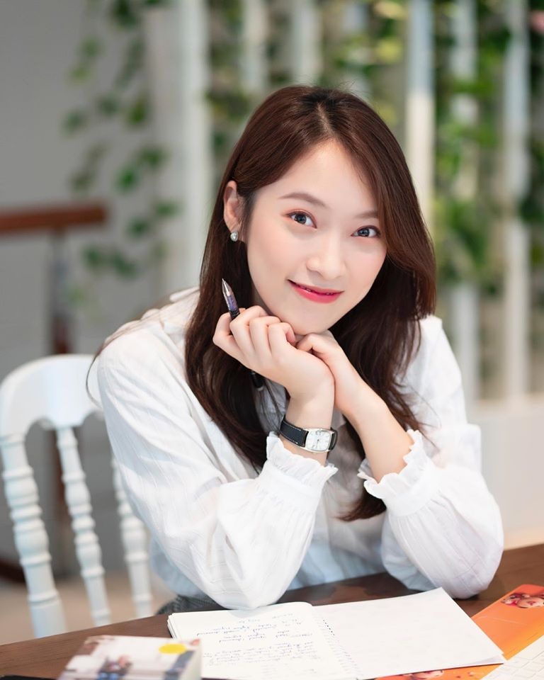 hot girl Khánh Vy tốt nghiệp đại học ảnh 2 hot girl Khanh Vy tot nghiep dai hoc anh 2