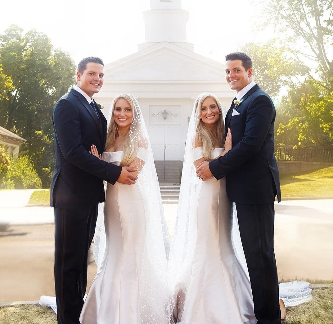 chị em sinh đôi cưới anh em sinh đôi ảnh 2 chi em sinh doi cuoi anh em sinh doi anh 2