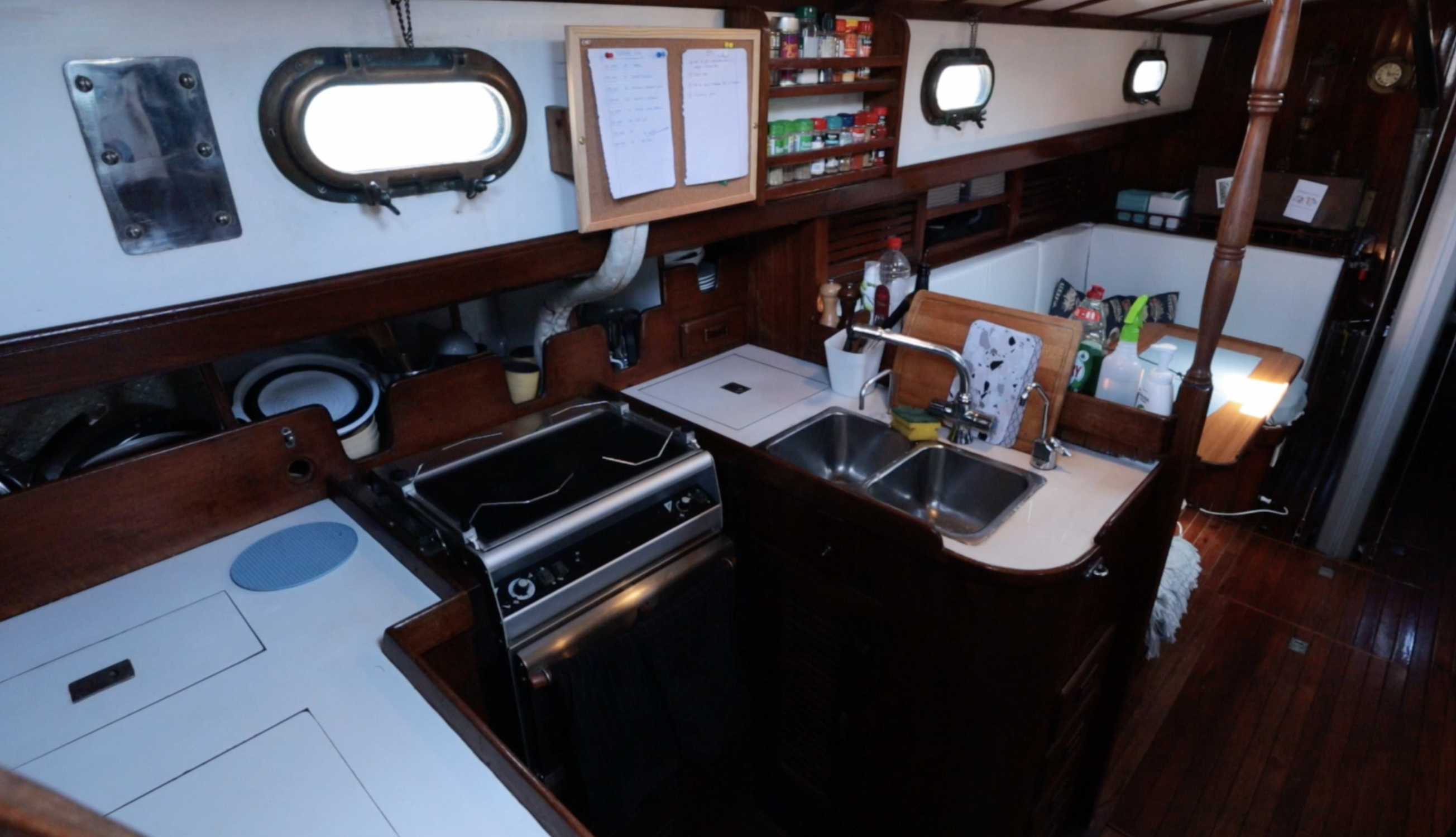 bỏ việc đi du lịch ảnh 5 bo viec di du lich anh 5