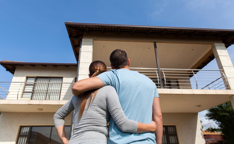 song tiet kiem de mua nha anh 2