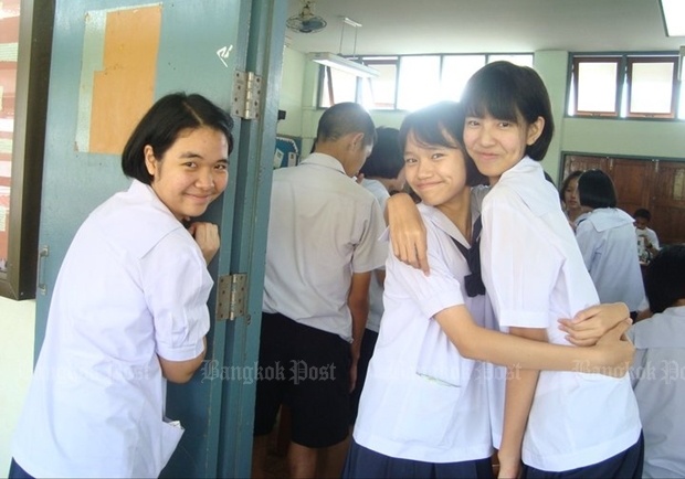 quy dinh nu sinh de toc ngan anh 3