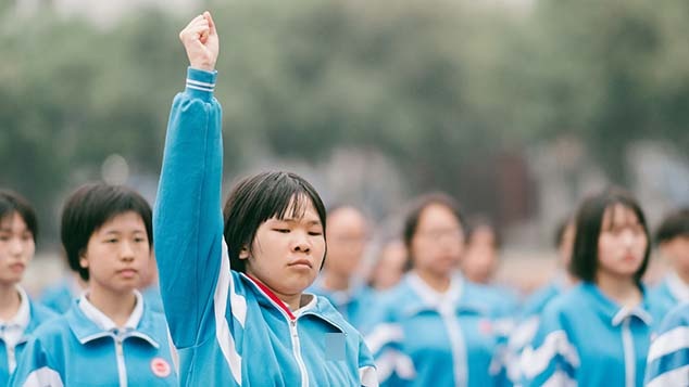 quy dinh nu sinh de toc ngan anh 2