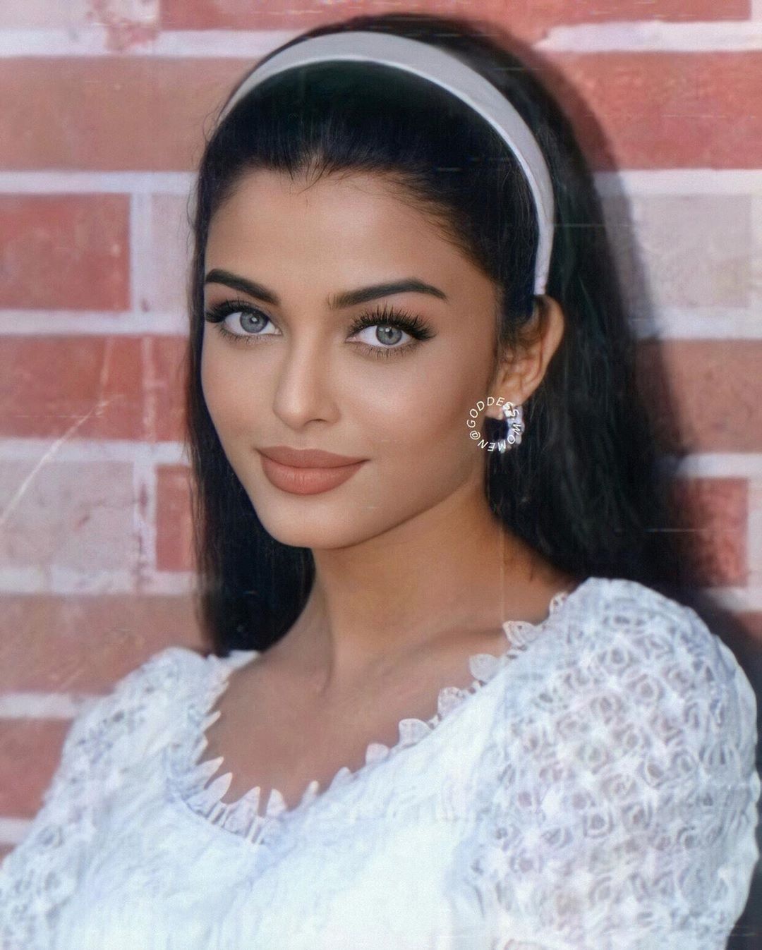 chinh anh nguoi noi tieng tren mang anh 2