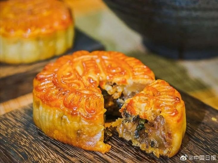 bánh Trung Thu nhân bún ốc ảnh 1 banh Trung Thu nhan bun oc anh 1