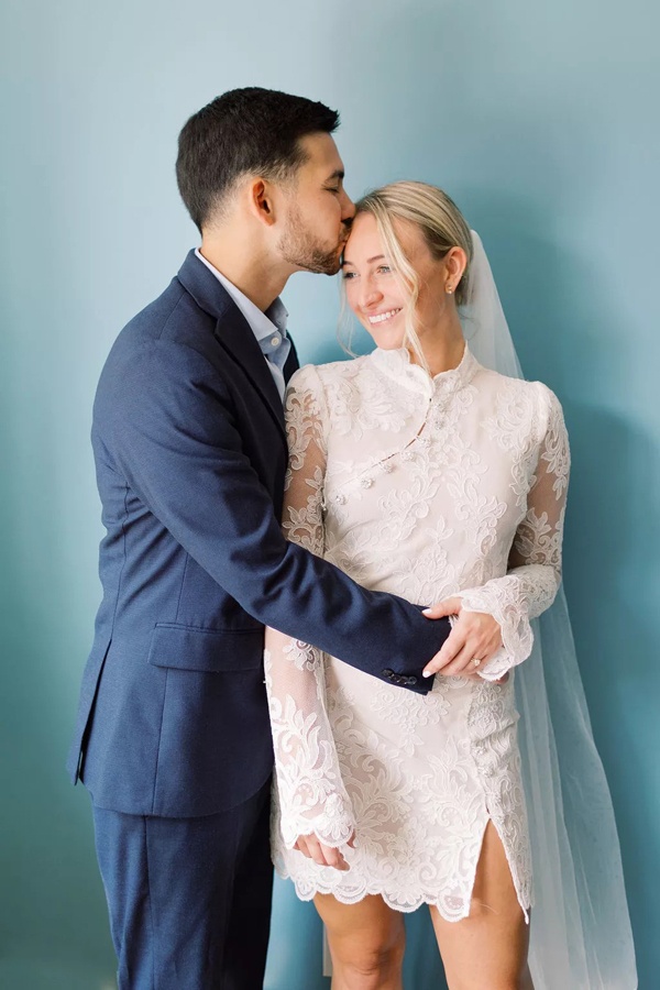 lam dam cuoi trong phong khach anh 3