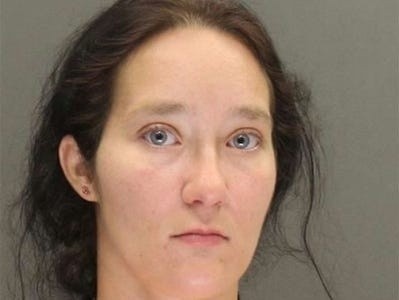 Ba me o My tuyen bo con da chet de gay quy, lua dao hinh anh