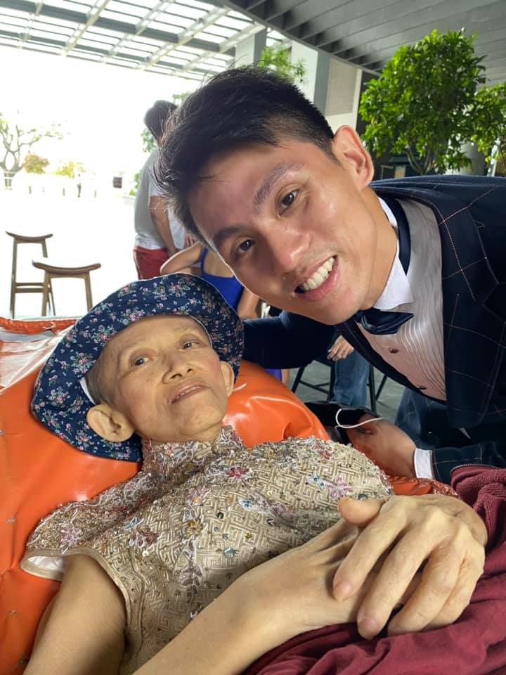 me ung thu tham du dam cuoi con trai anh 2