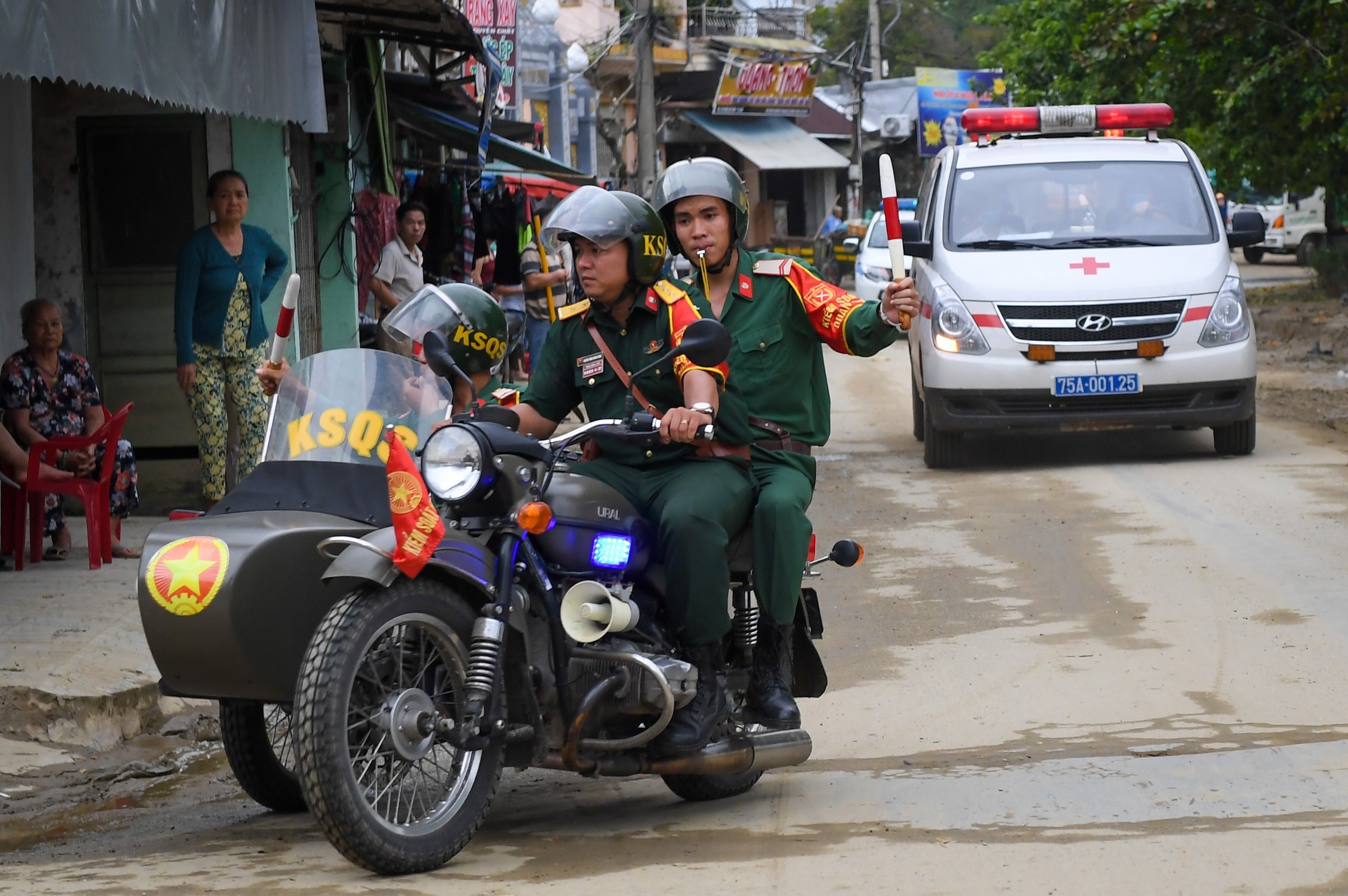 giải cứu Rào Trăng ảnh 3 giai cuu Rao Trang anh 3