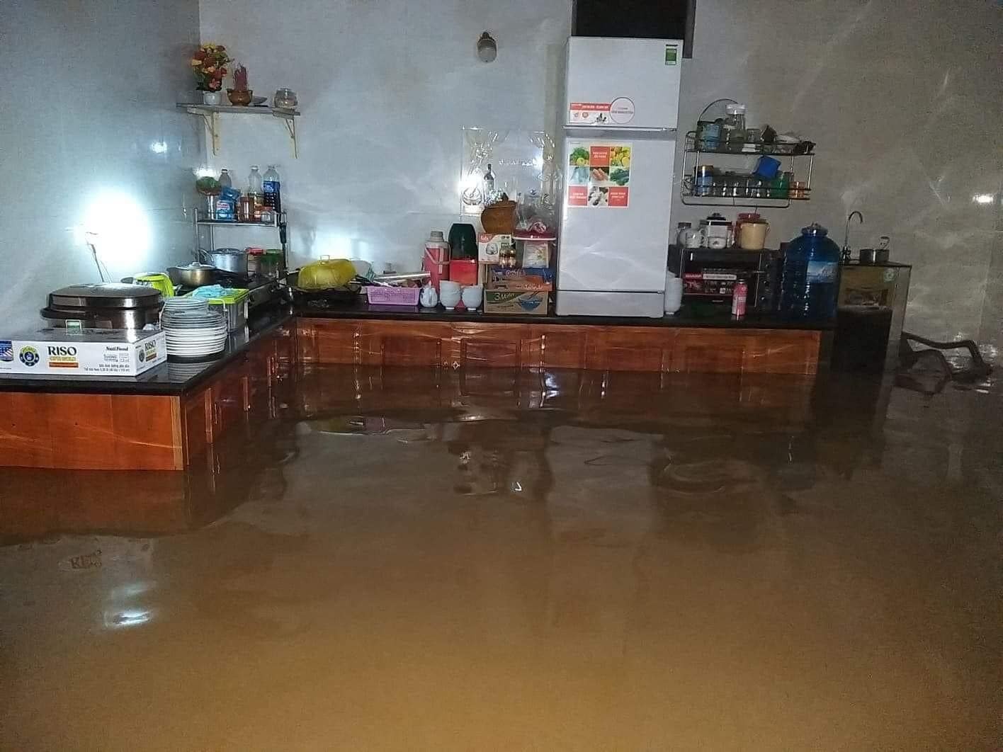 người dân Quảng Trị kêu cứu ảnh 7 nguoi dan Quang Tri keu cuu anh 7