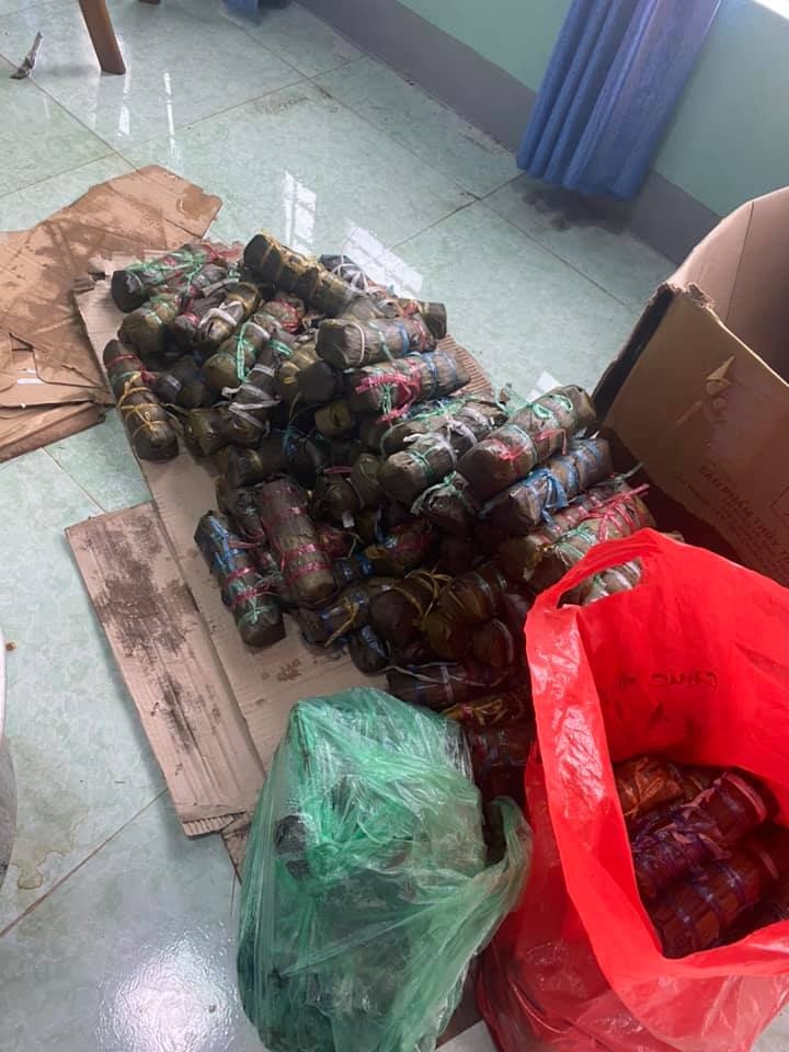 goi banh chung tang mien Trung anh 1