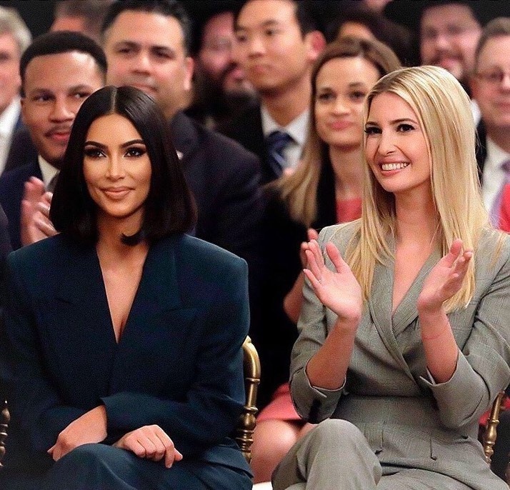 ban than Ivanka anh 1