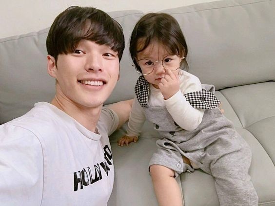 nuoi con gai la thua lo anh 4