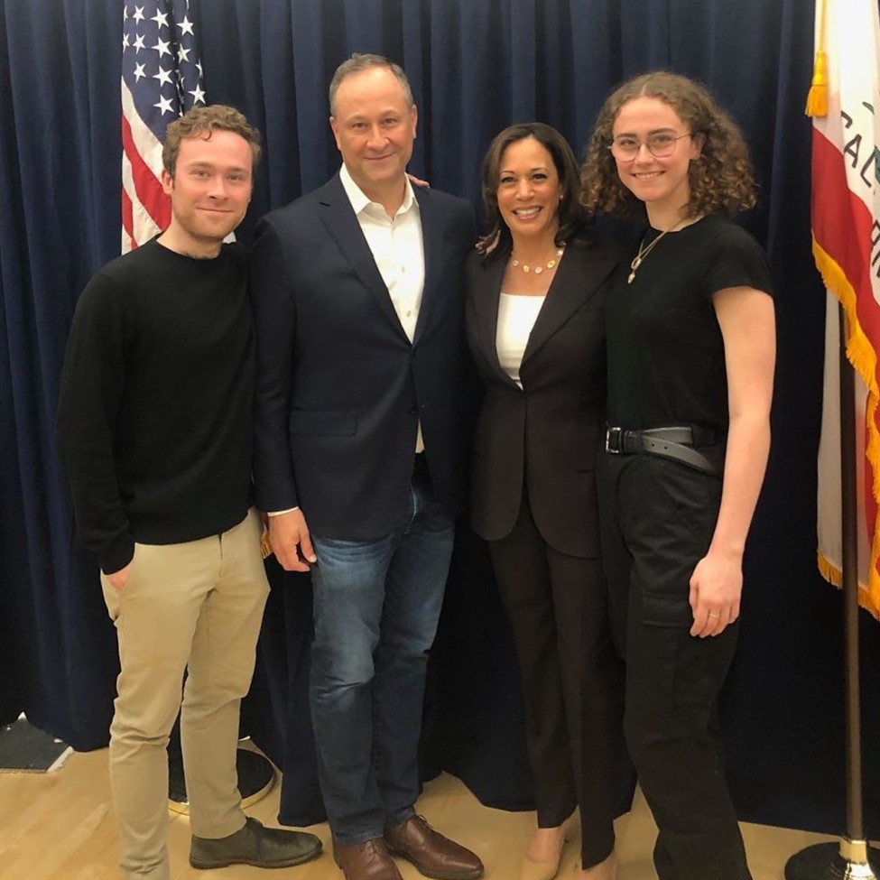 con rieng cua chong Kamala Harris anh 1