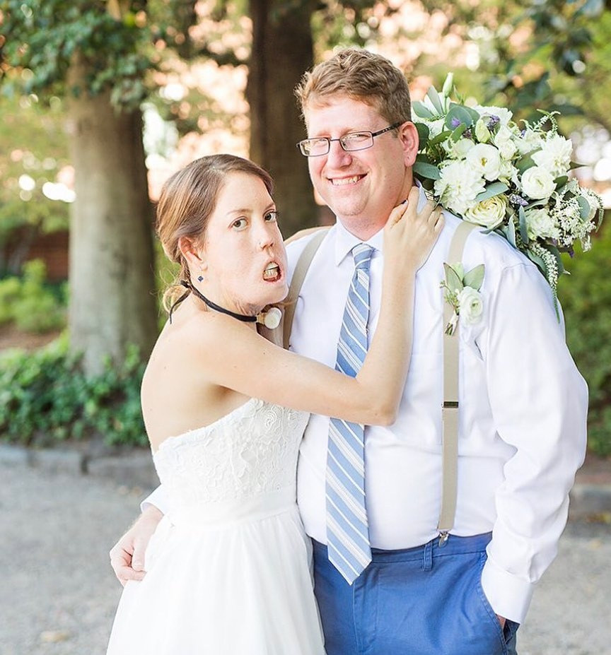 co gai khong the cuoi lam nguoi mau anh 2