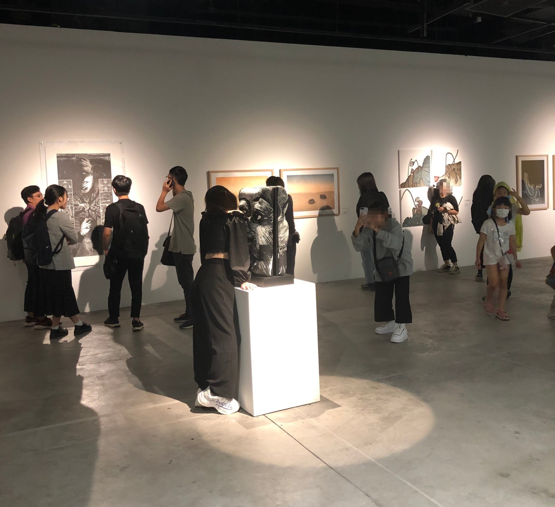 vo y thuc khi chup hinh o trien lam anh 4