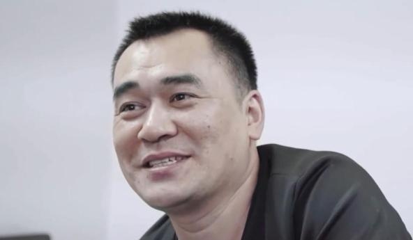 tặng nhà cho gia đình hàng xóm ảnh 2 tang nha cho gia dinh hang xom anh 2