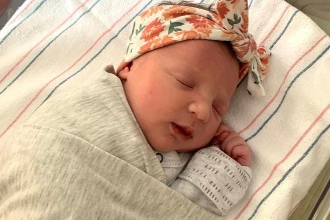 Em be My chao doi tu phoi dong lanh nam 1992 hinh anh