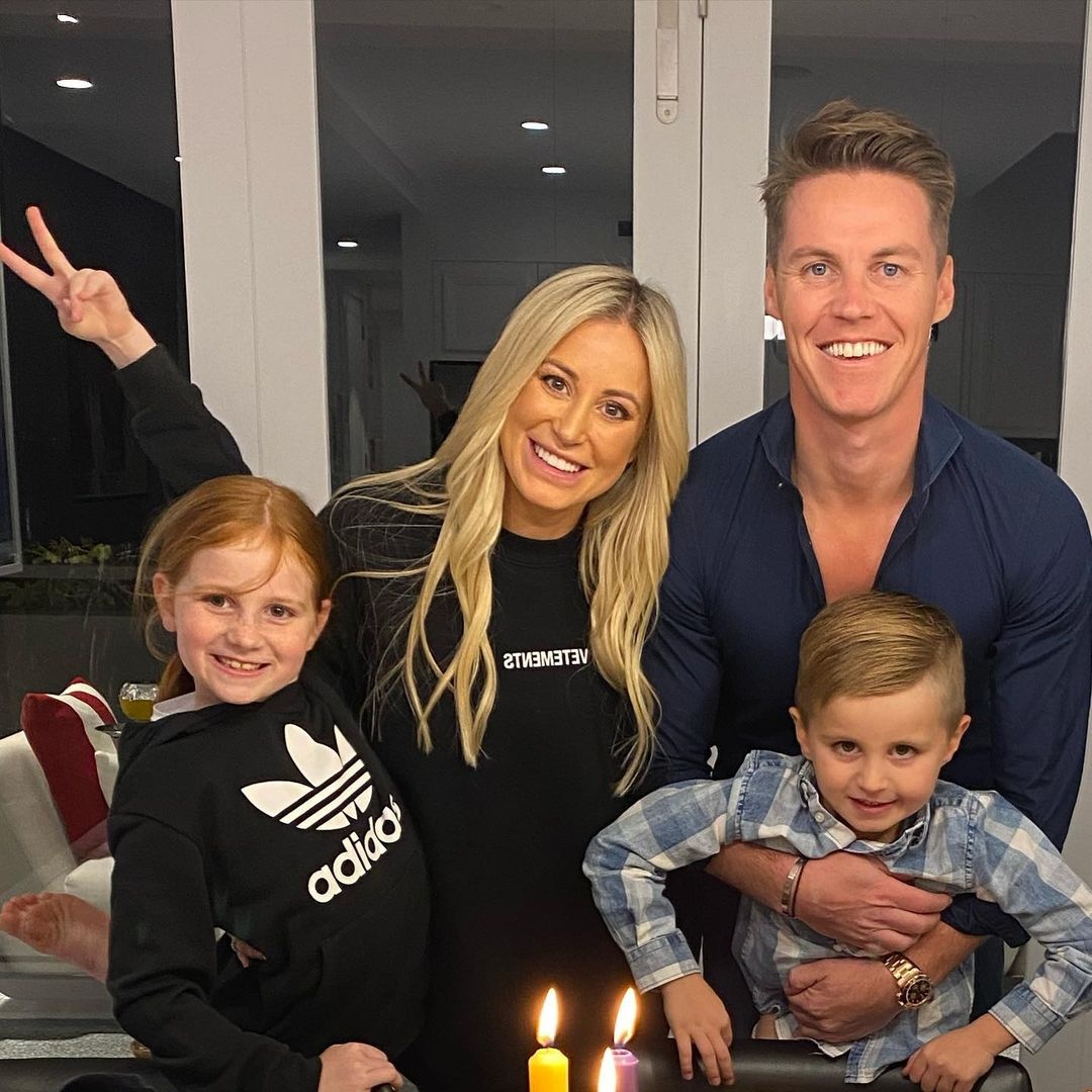 me tang con 9 tuoi xe hoi anh 3