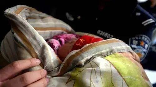 vợ chồng Trung Quốc bán con sơ sinh ảnh 1 vo chong Trung Quoc ban con so sinh anh 1