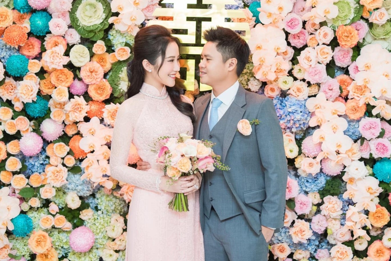 Mot nam yeu, cuoi, chia tay cua hot girl Viet hinh anh