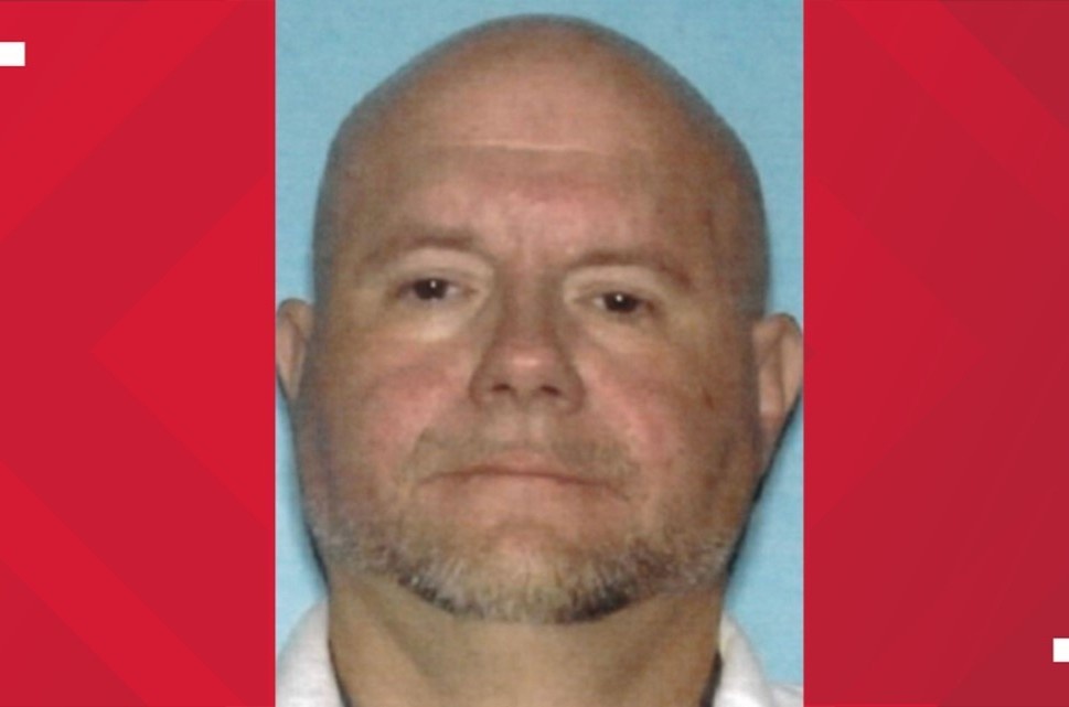 Doa lay Covid-19 de cuop ngan hang o My hinh anh