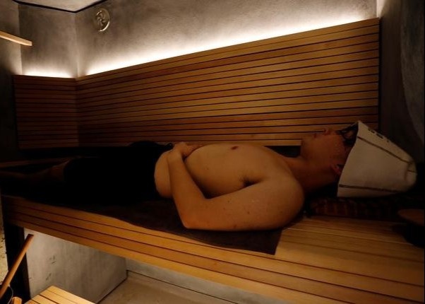 Phong tam hoi mot minh hut khach o Nhat Ban hinh anh