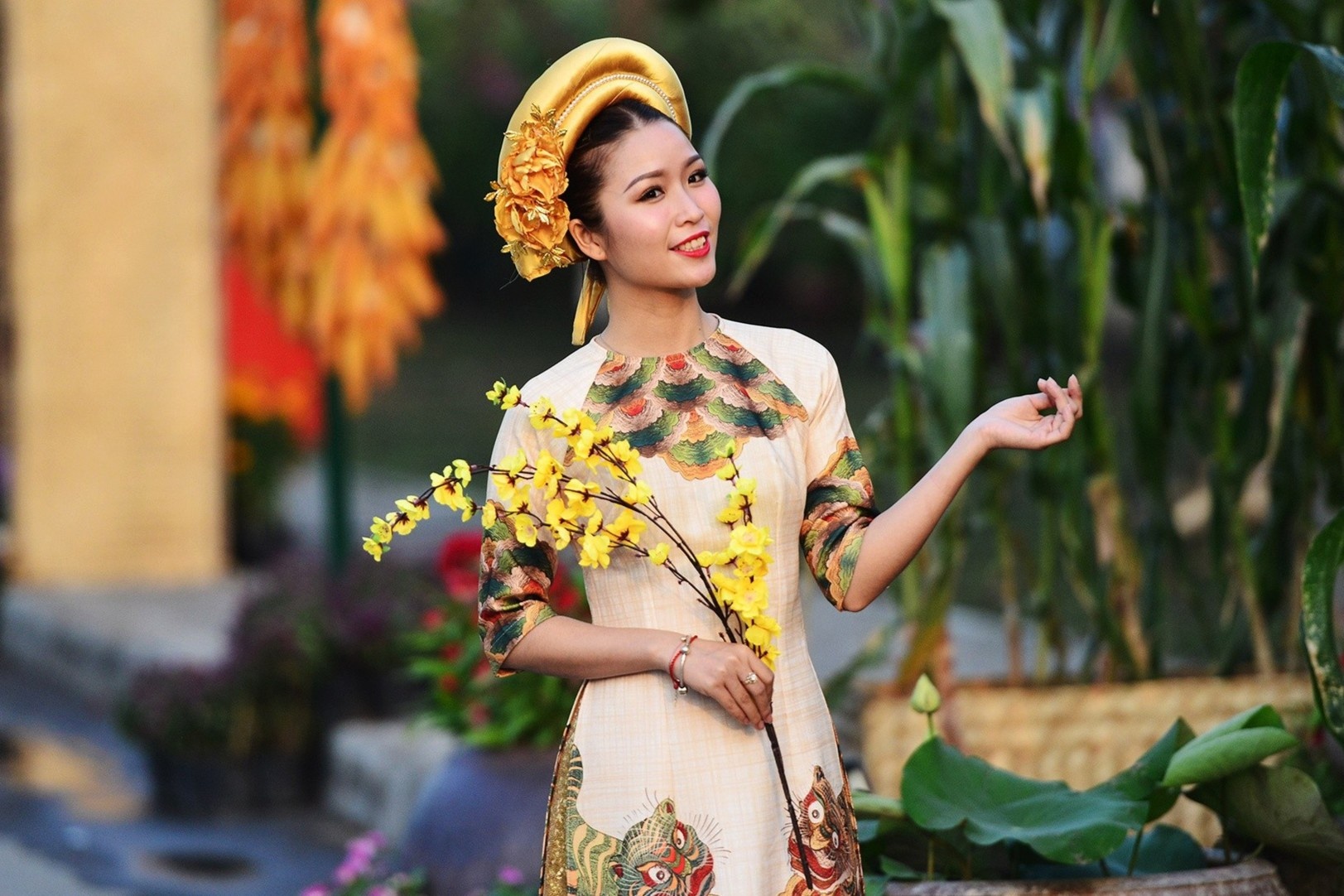 Nhung cau chuc nam moi y nghia tang cap tren, dong nghiep hinh anh