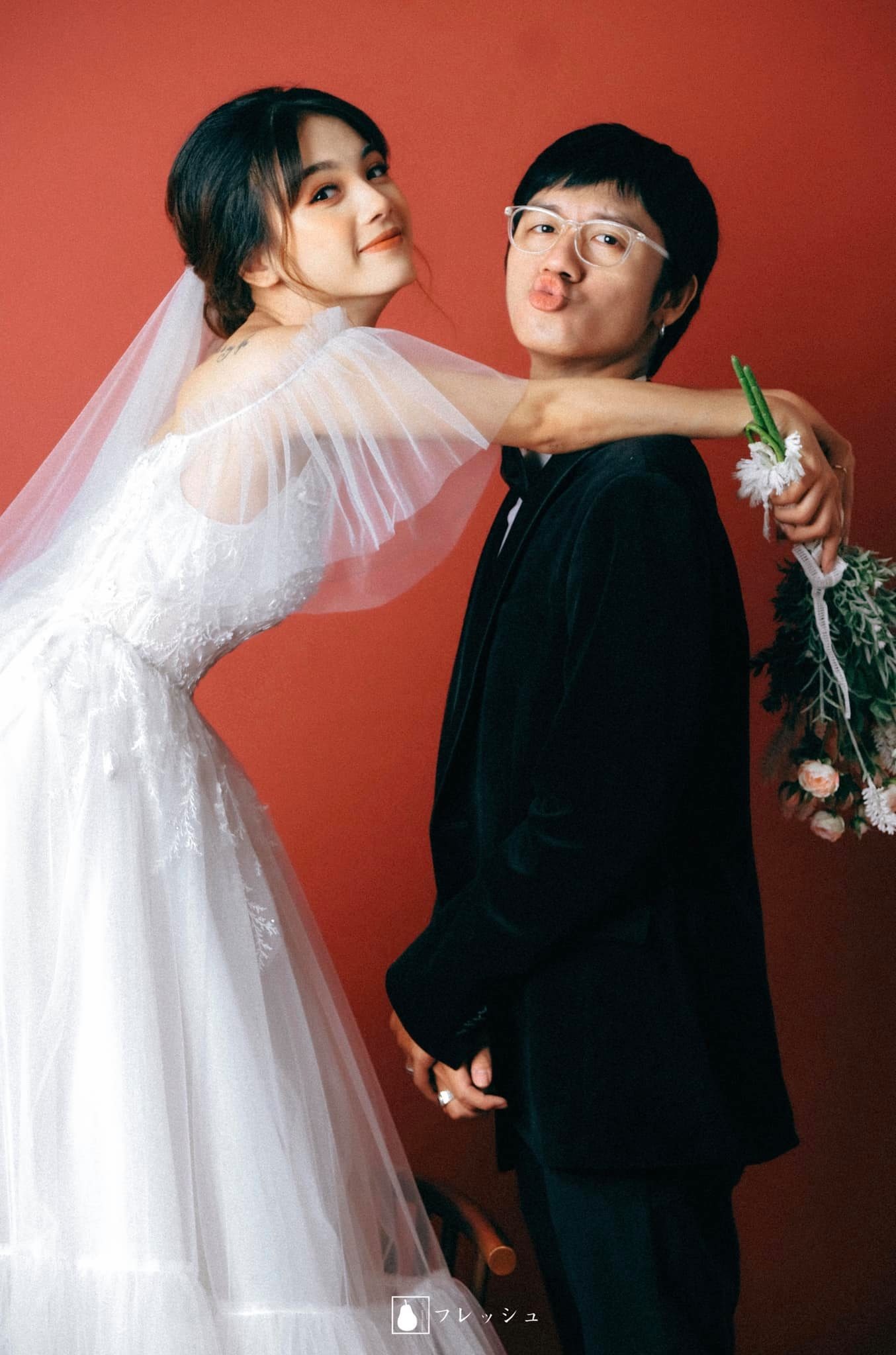 vợ chồng hôn nhau năm 3 tuổi ảnh 2 vo chong hon nhau nam 3 tuoi anh 2