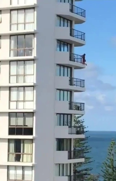 chụp ảnh ở ban công tầng 11 ảnh 1 chup anh o ban cong tang 11 anh 1