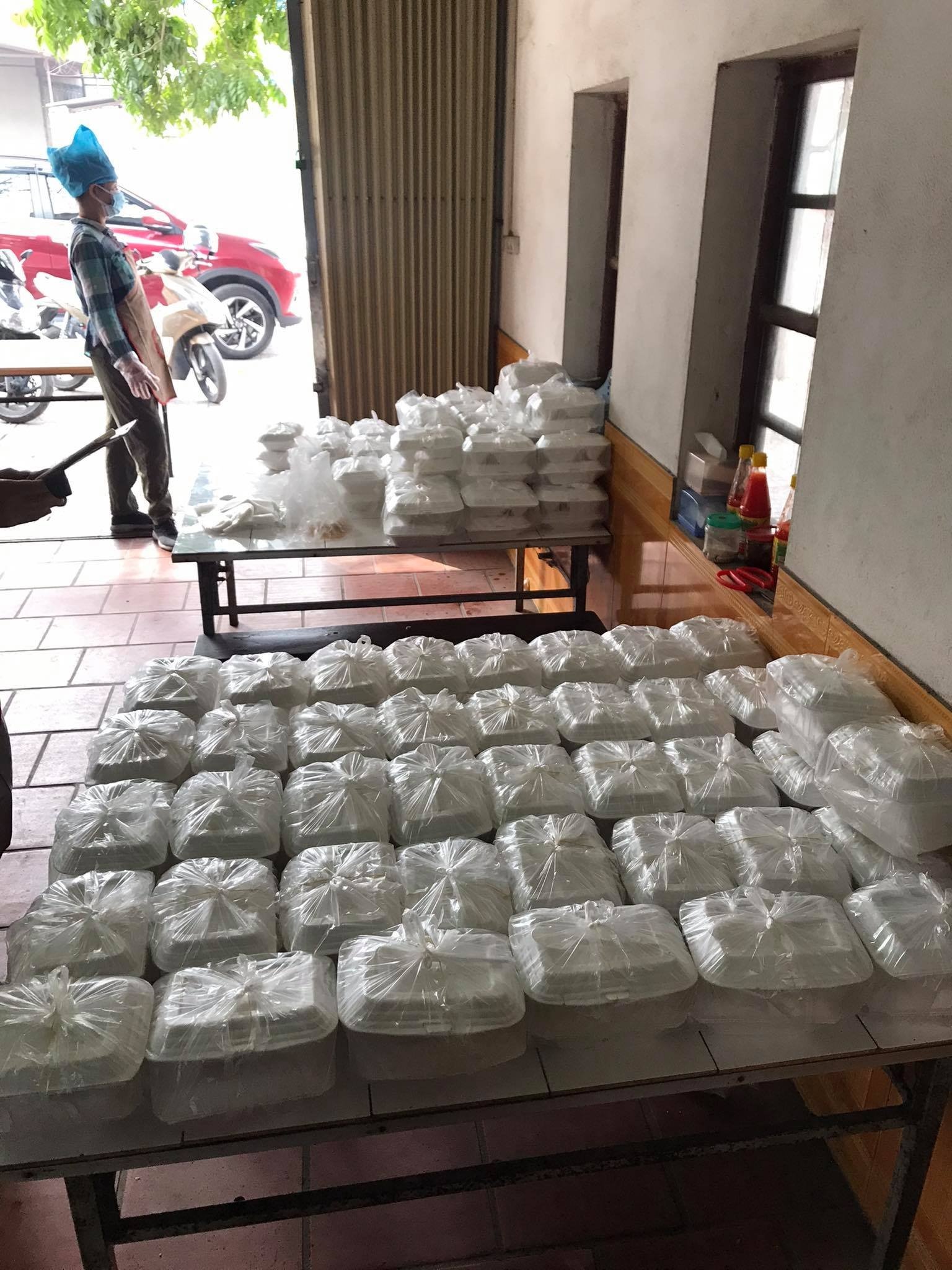 tặng bác sĩ tuyến đầu đồ ăn ảnh 2 tang bac si tuyen dau do an anh 2