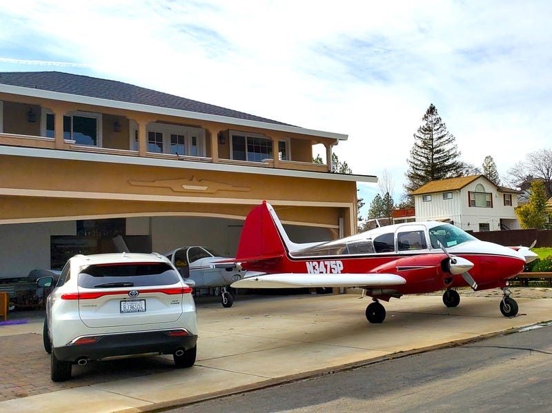 khu dan cu co may bay anh 3