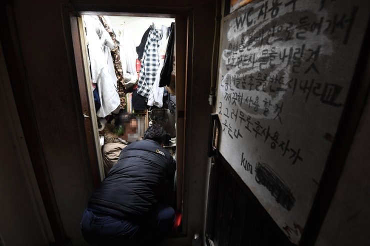 nhan vien quan che cuu toi pham anh 1