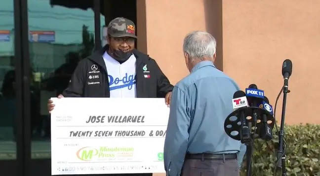 tang tien thay giao cu anh 2