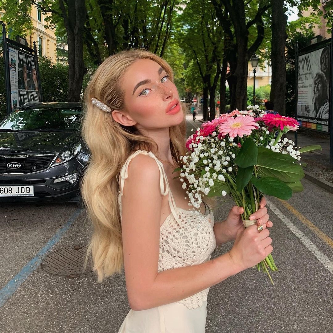 hot girl Duc chinh sua mat anh 3