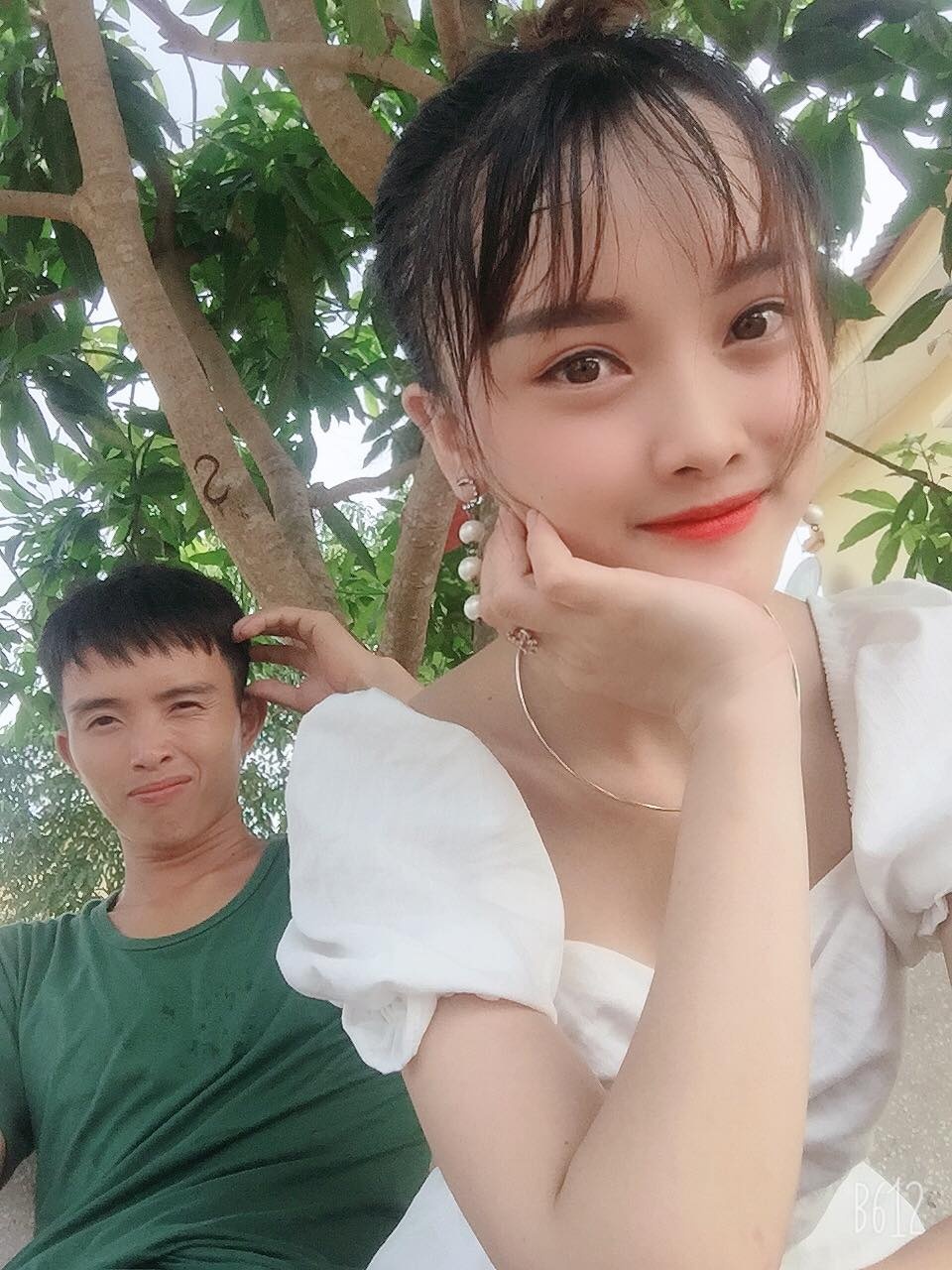 cặp đôi hôn nhau ngày nhập ngũ ảnh 3 cap doi hon nhau ngay nhap ngu anh 3