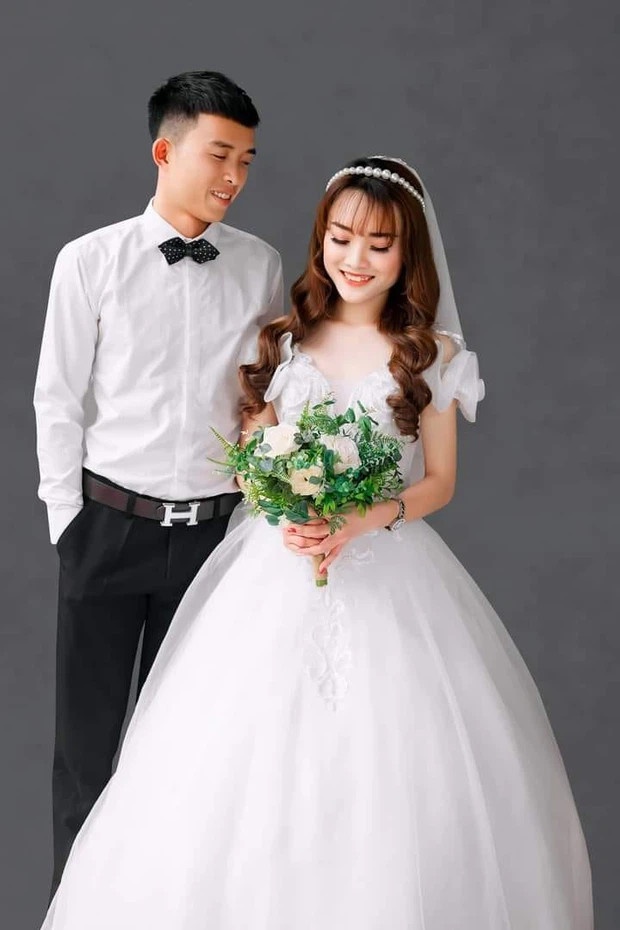 cặp đôi hôn nhau ngày nhập ngũ ảnh 2 cap doi hon nhau ngay nhap ngu anh 2