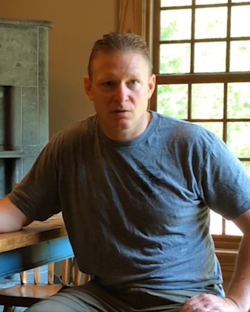 tra tien de duoc om ap anh 2