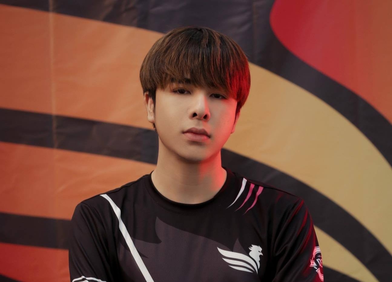 Zeros bi cam thi dau vinh vien anh 4