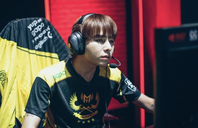 Zeros bi cam thi dau vinh vien anh 1