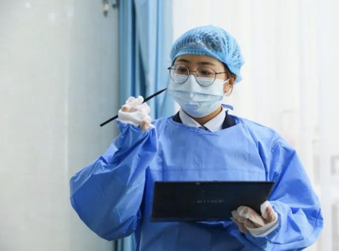 co gai lam trang diem xac chet anh 2