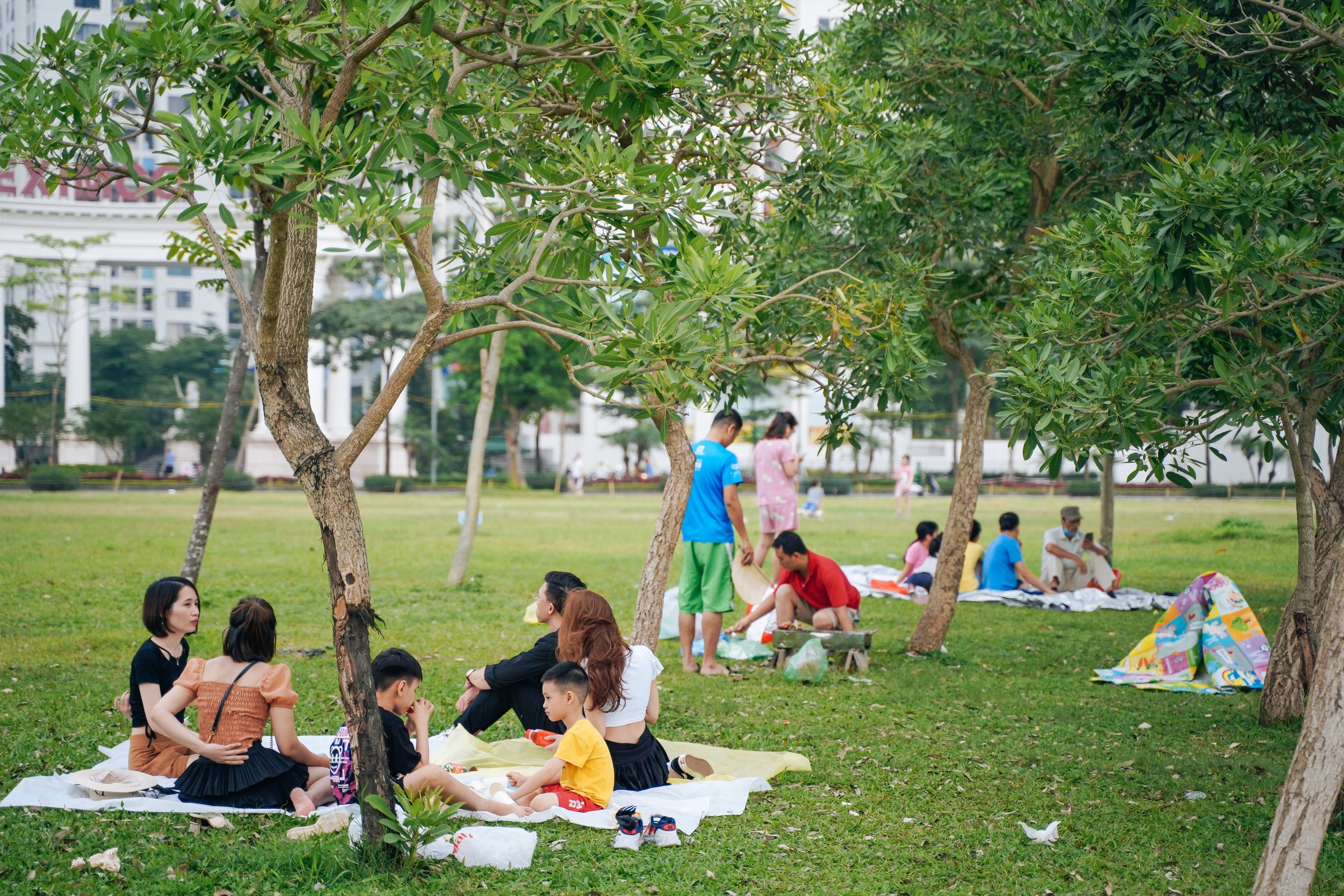 ho dieu hoa thanh pho giao luu ngay le anh 4