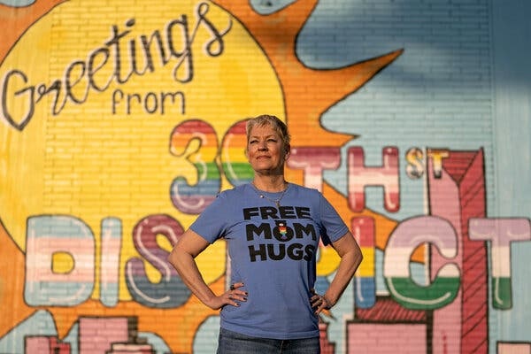 trao cai om cho nguoi LGBT anh 3