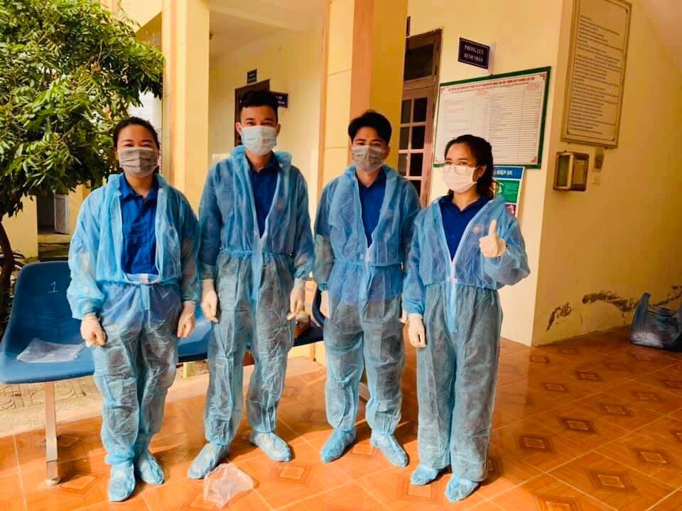 xe kéo chở nhân viên y tế ảnh 2 xe keo cho nhan vien y te anh 2