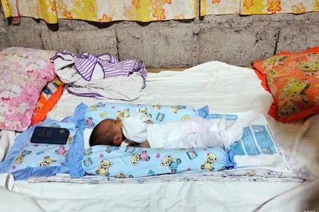 Be trai duoc dat ten la Glhynnyl Hylhyr Yzzyghyl hinh anh