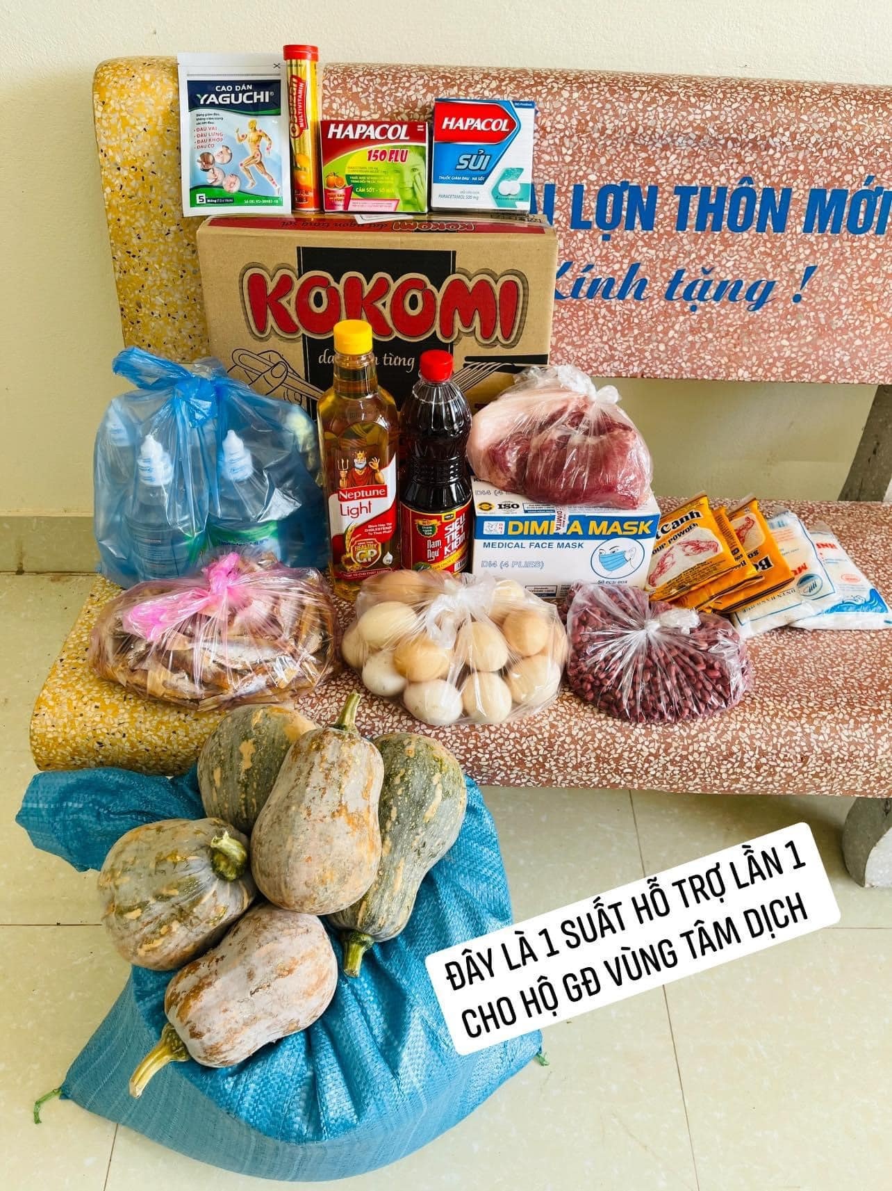 ủng hộ gạo cho khu cách ly ảnh 2 ung ho gao cho khu cach ly anh 2