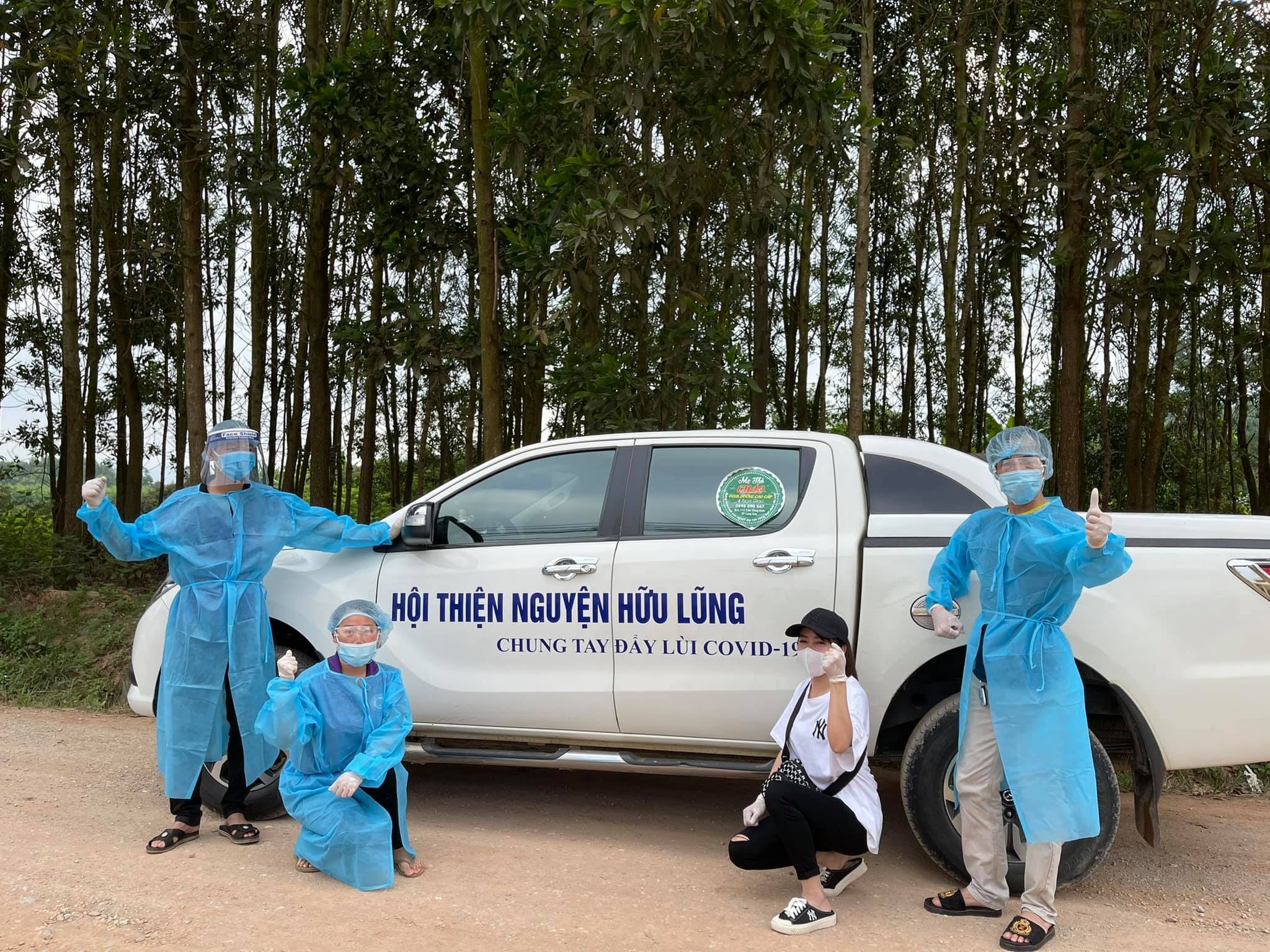 ủng hộ gạo cho khu cách ly ảnh 3 ung ho gao cho khu cach ly anh 3