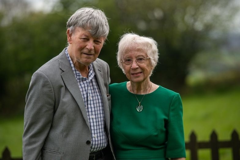 Tai hop moi tinh dau sau 7 thap ky hinh anh