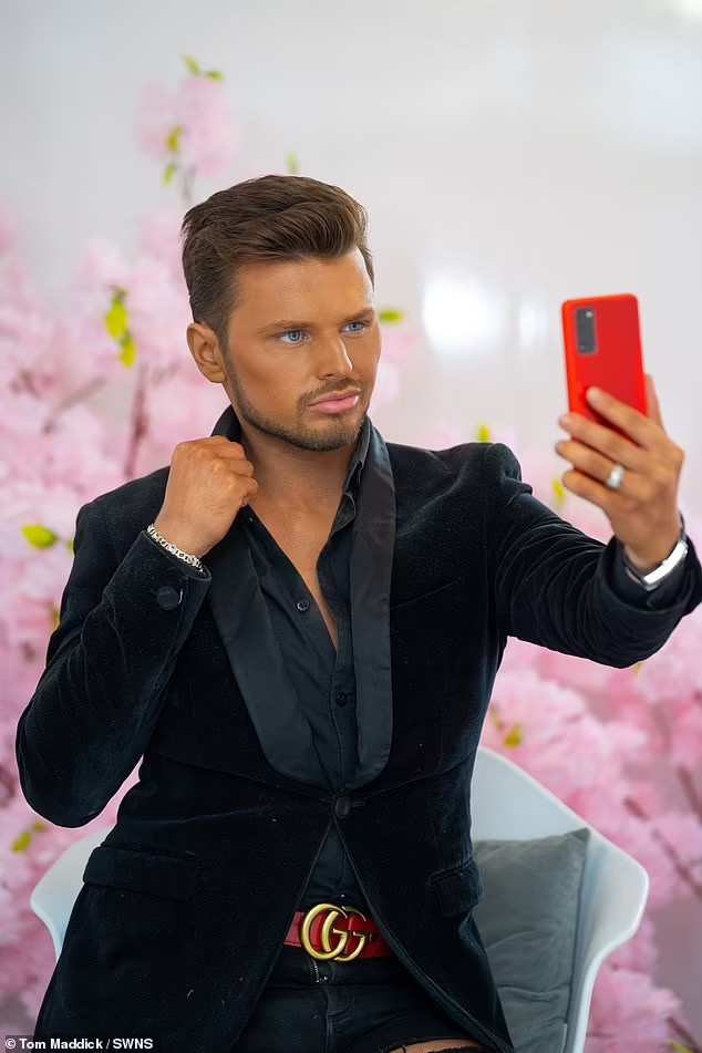 dao kéo để giống búp bê ảnh 1 dao keo de giong bup be anh 1