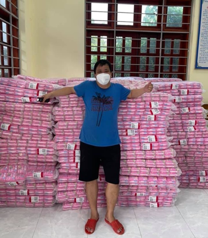 tang bang ve sinh cho nguoi cach ly anh 1