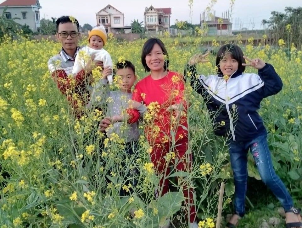 chồng chăm con để vợ chống dịch ảnh 3 chong cham con de vo chong dich anh 3
